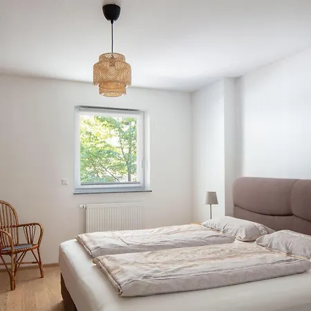아파트 Ferienwohnung-urlaubsglueck